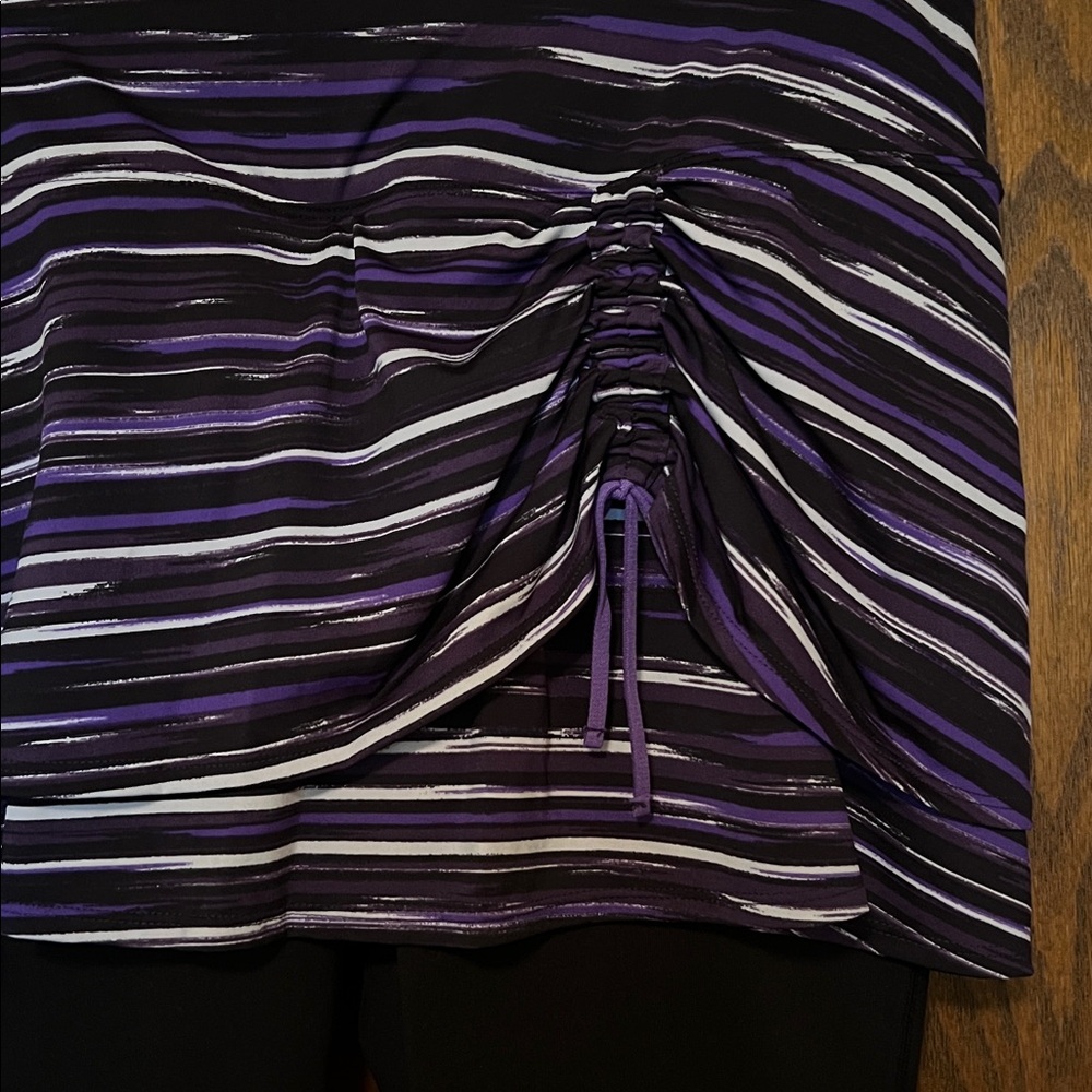 Athleta Black Leggings with attached skirt - Picture 4 of 6